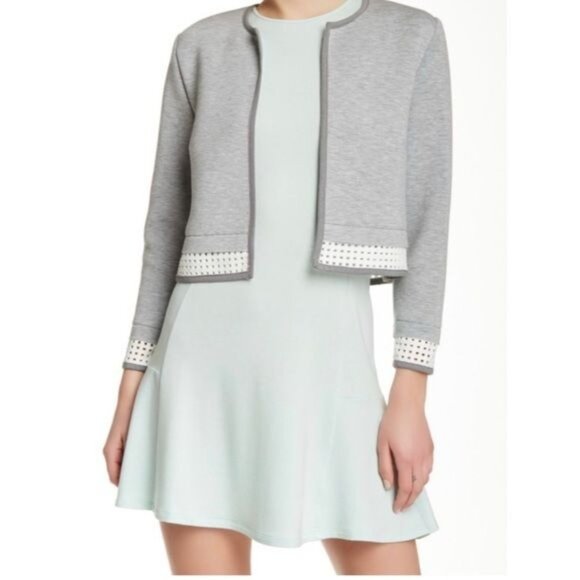 Tahari Sweaters - Tahari Women Gray Larissa Open Crop Jacket- Size XS